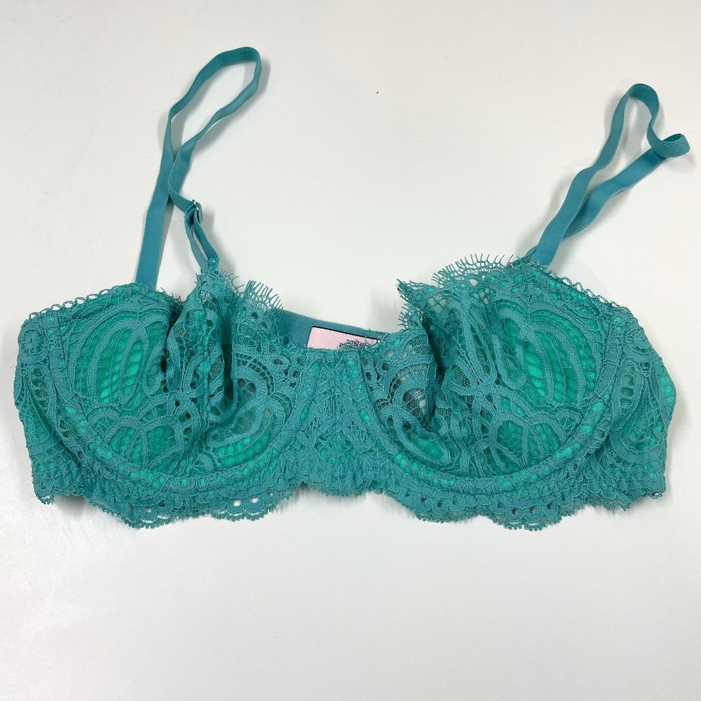 Victoria's Secret Underwire Push Up Bra